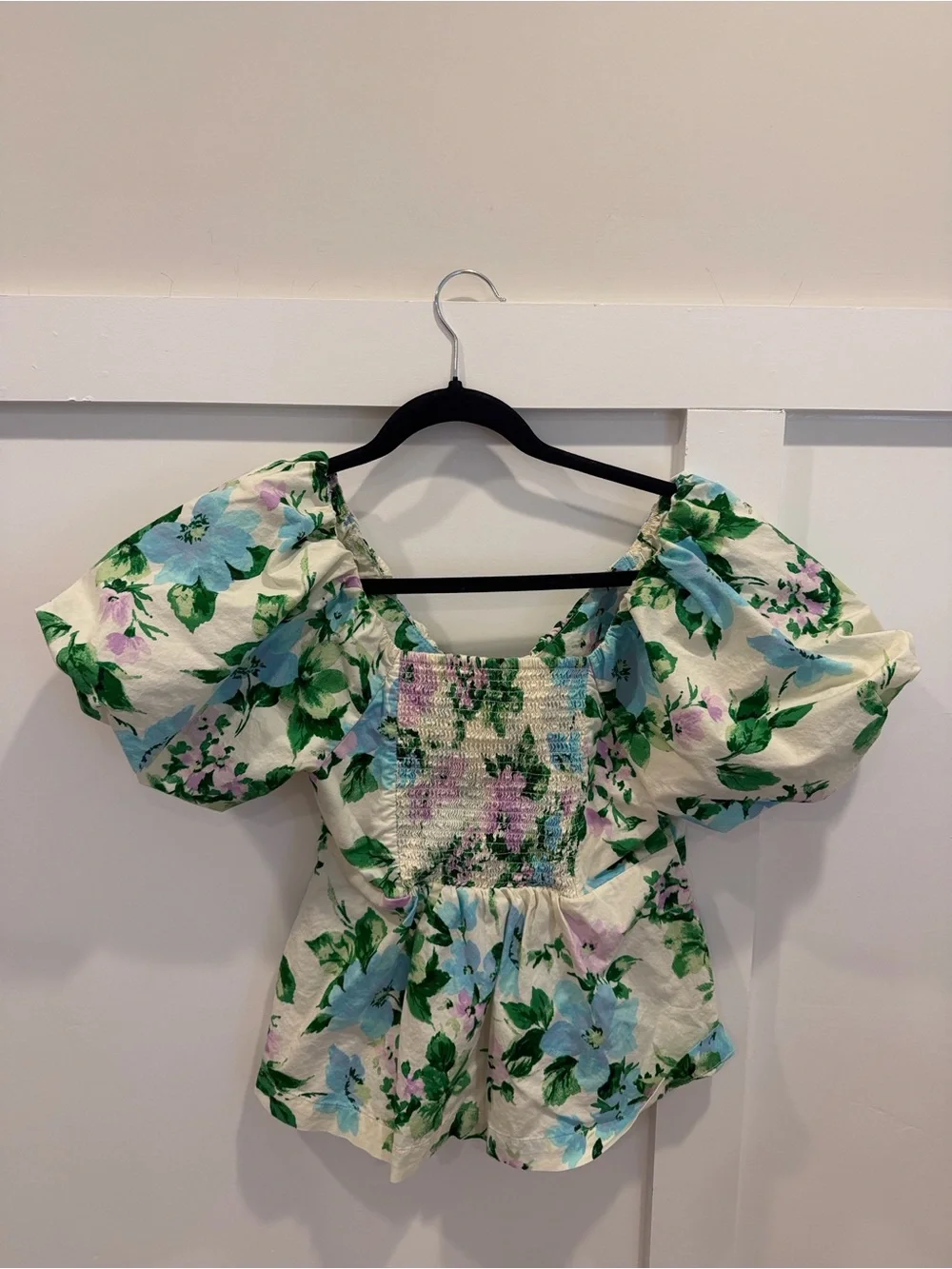 Old navy Women’s Puff Sleeve Floral Top